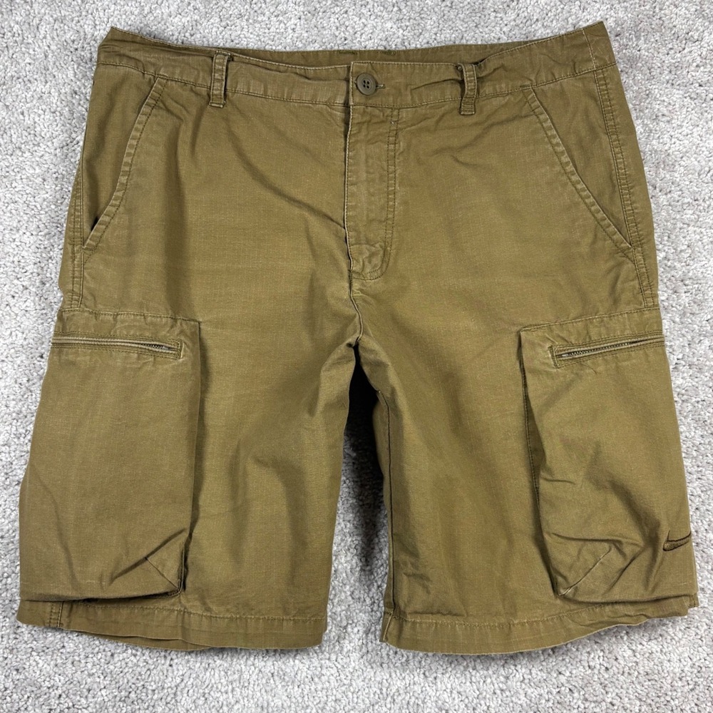Nike Mens 34 Cargo Shorts Olive Green Ripstop Cotton Zip Pockets Swoosh Logo